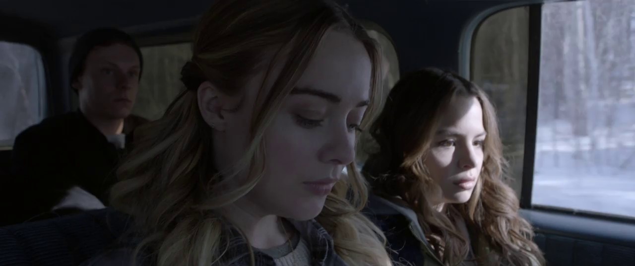 Witches in the Woods (2019) BRRip Hindi + English 720p x264 AVC HE-AAC 2.0 ESub.mkv.0000